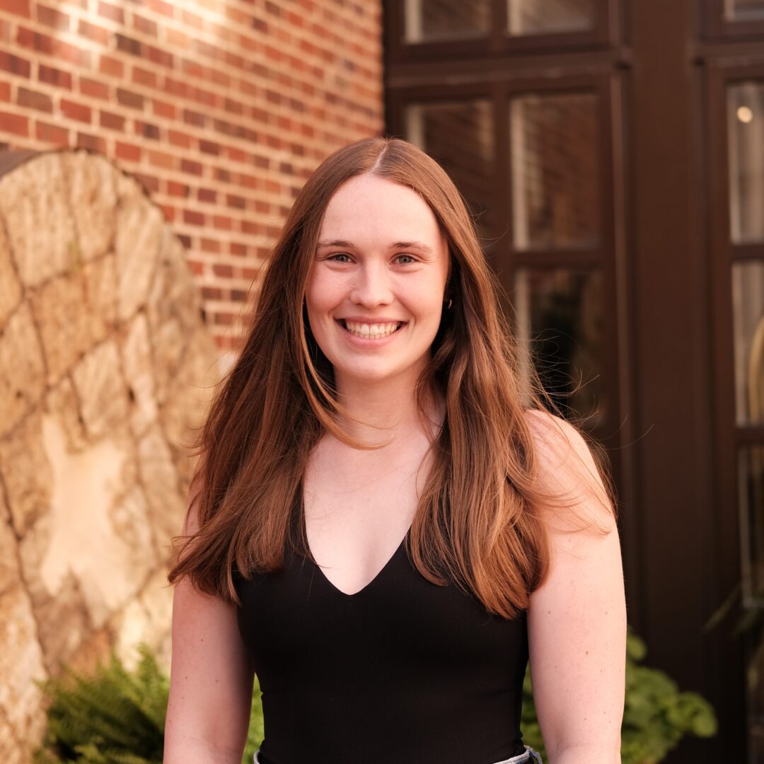 Image of Jennifer Symoun