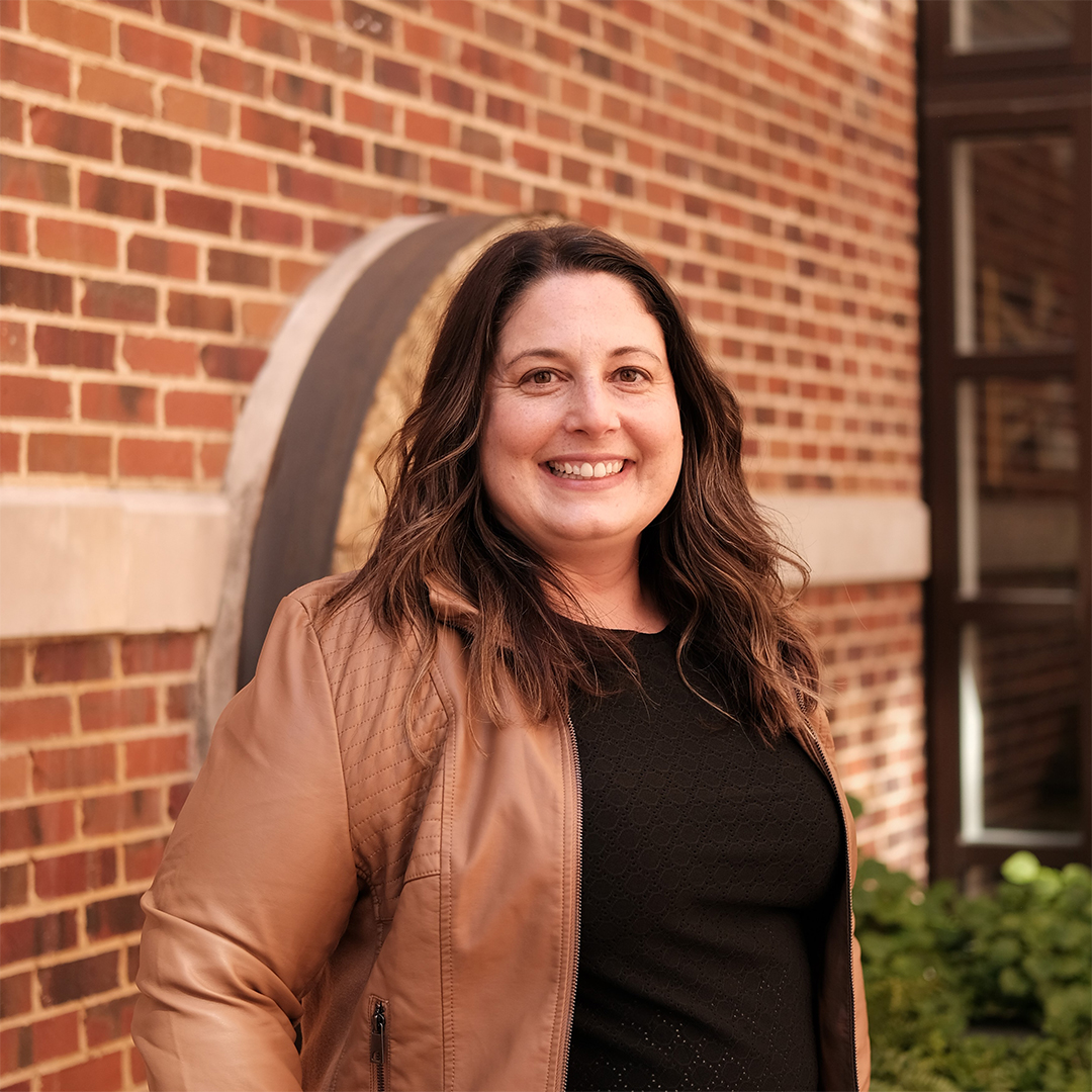 Image of Jennifer Symoun